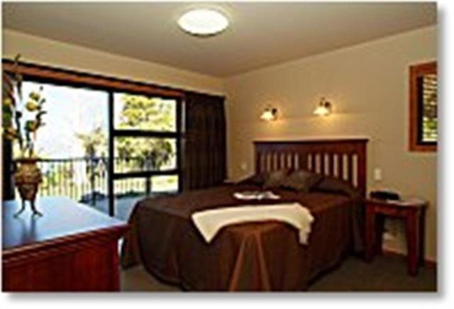 Oreti Village Resort Turangi Eksteriør billede